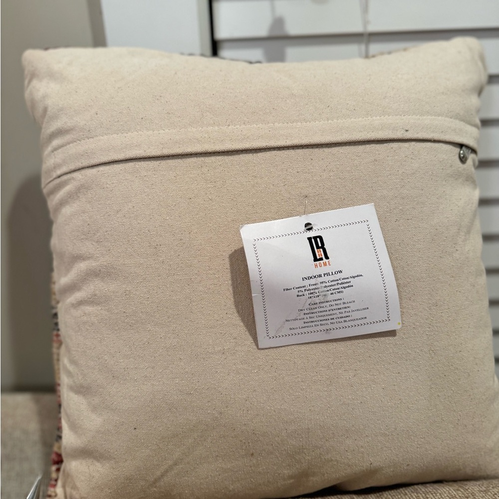Geometric Patterned Pillow - Picture 3 of 4